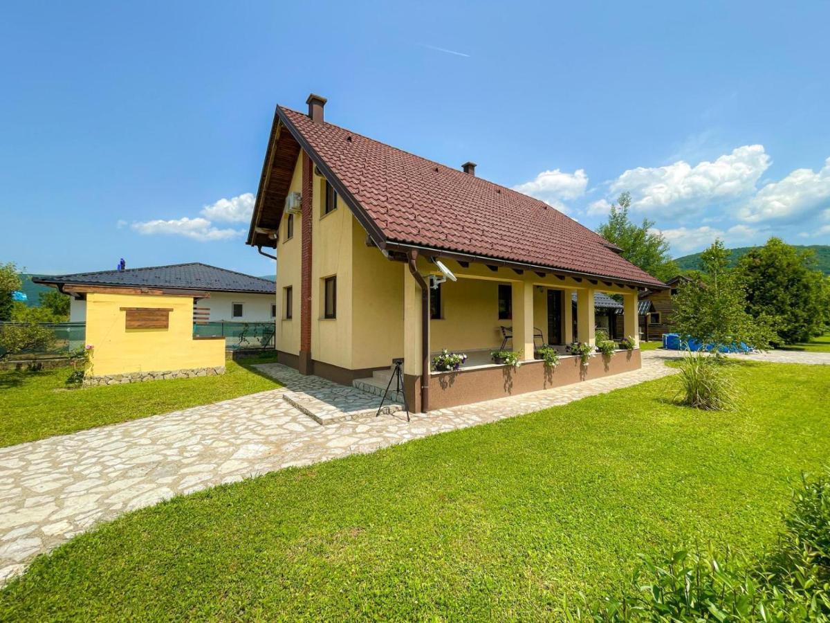 Holiday Home Avita Bihać Zewnętrze zdjęcie